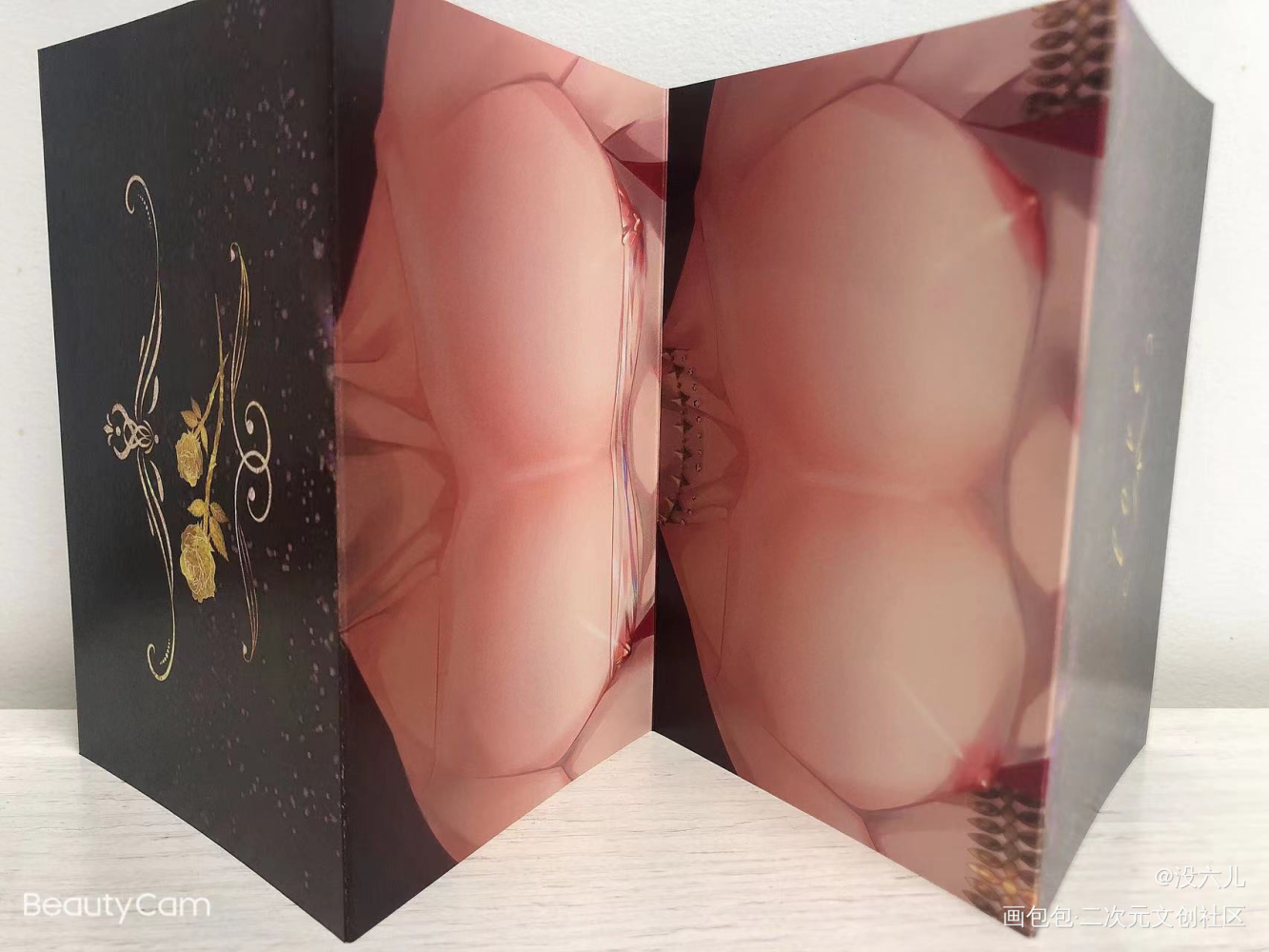 男妈妈折页/金属徽章余量上架_通贩日常碎碎念男妈妈绘画作品