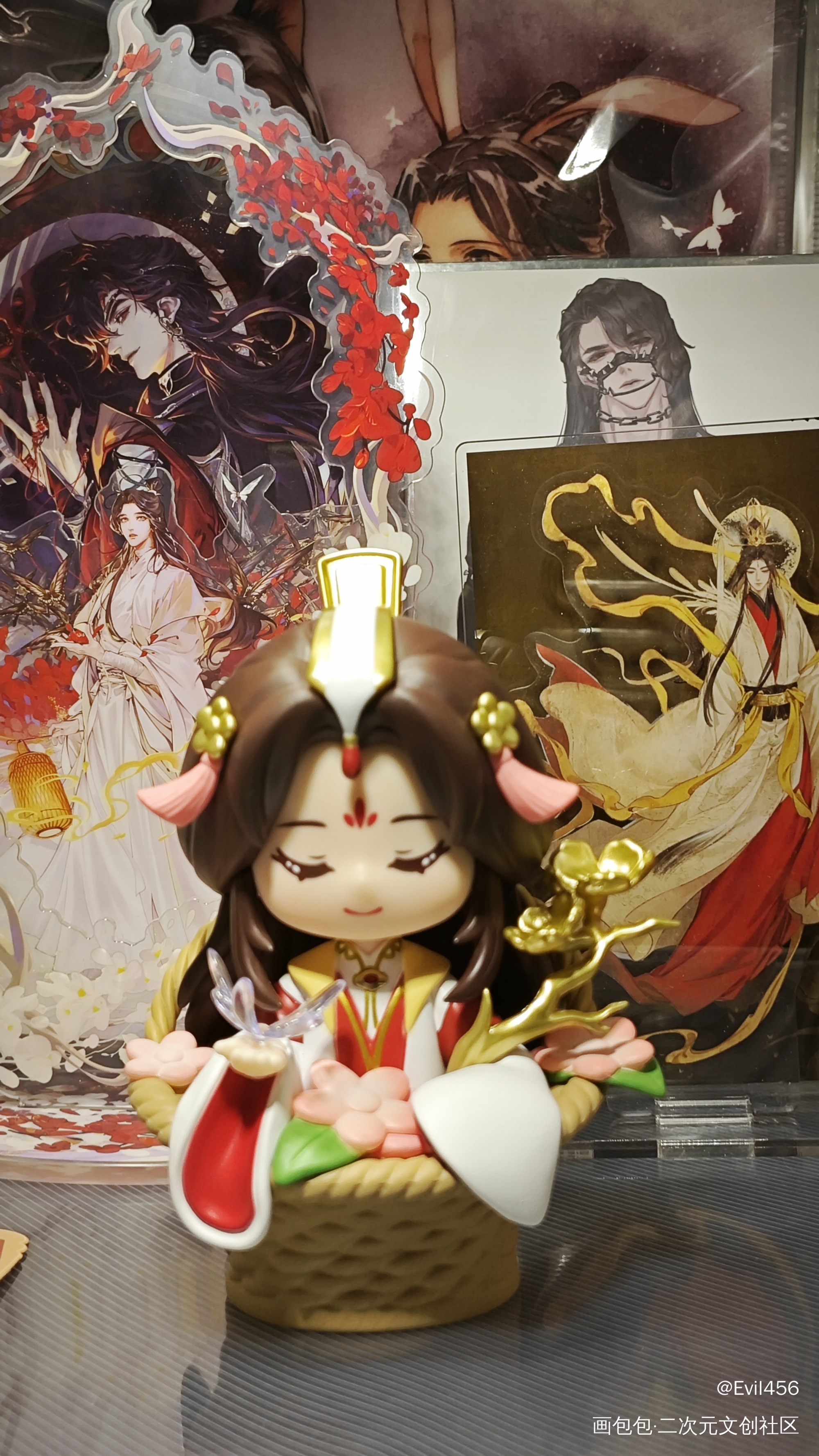 很难不成为殿下的信徒吧。_天官赐福花城·天官赐福谢怜·天官赐福绘画作品