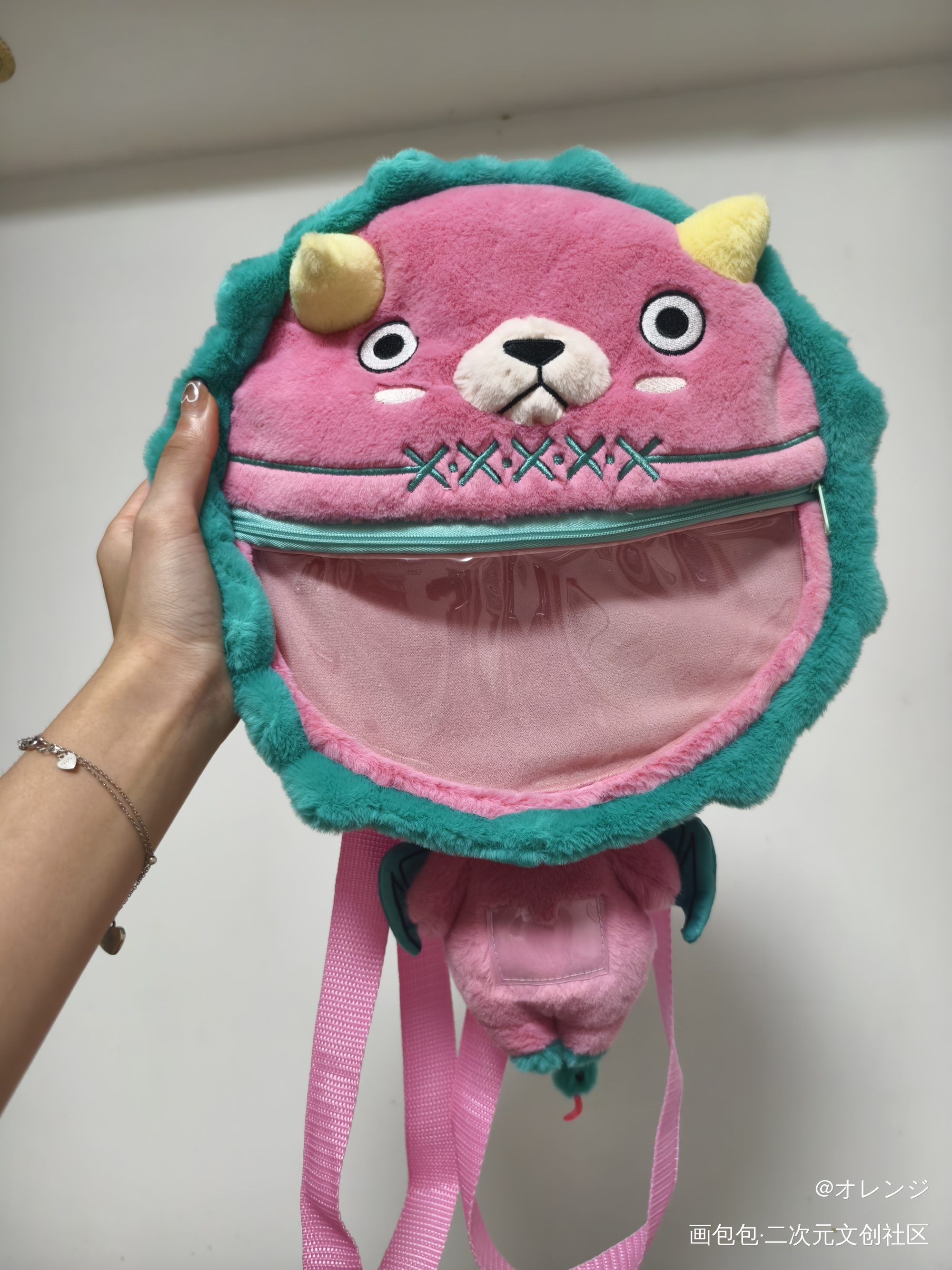 痛包样出来啦_绘画作品