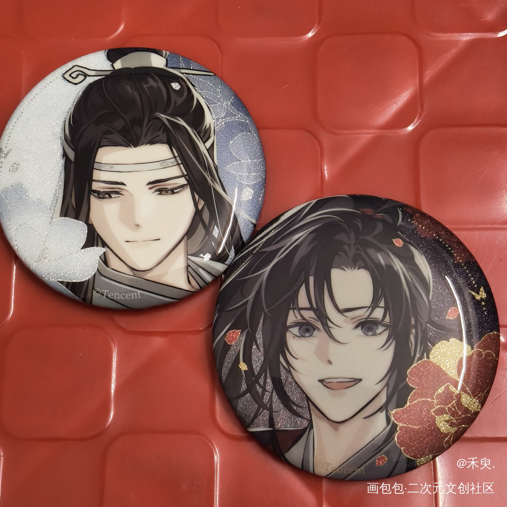 猜猜吧唧底下垫的是啥ξ( ✿＞◡❛)_魔道祖师忘羡蓝忘机魏无羡绘画作品